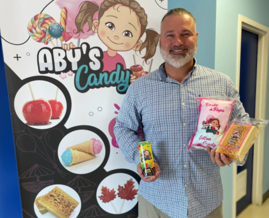 Aby's Candy, fondée par Daniel Lortie, entrepreneur de Repentigny, a été créée pour raviver des confiseries nostalgiques.